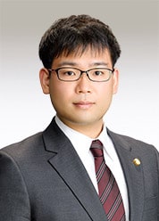 弁護士 内野 俊郎